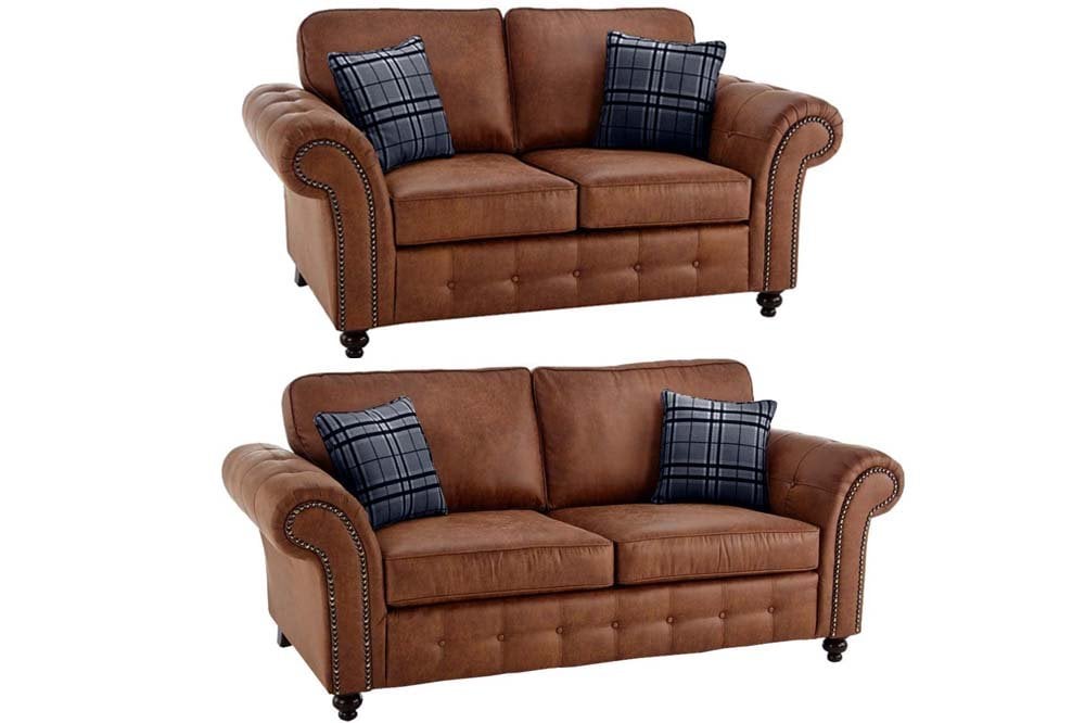 Oakland Fullback sofa set with brown two-seat and three-seat sofas, plaid cushions, and rolled arms
