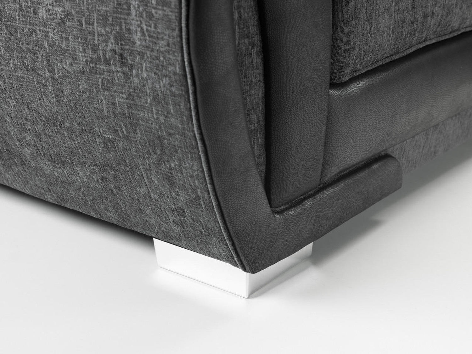 Shannon Fullback Swivel Chair