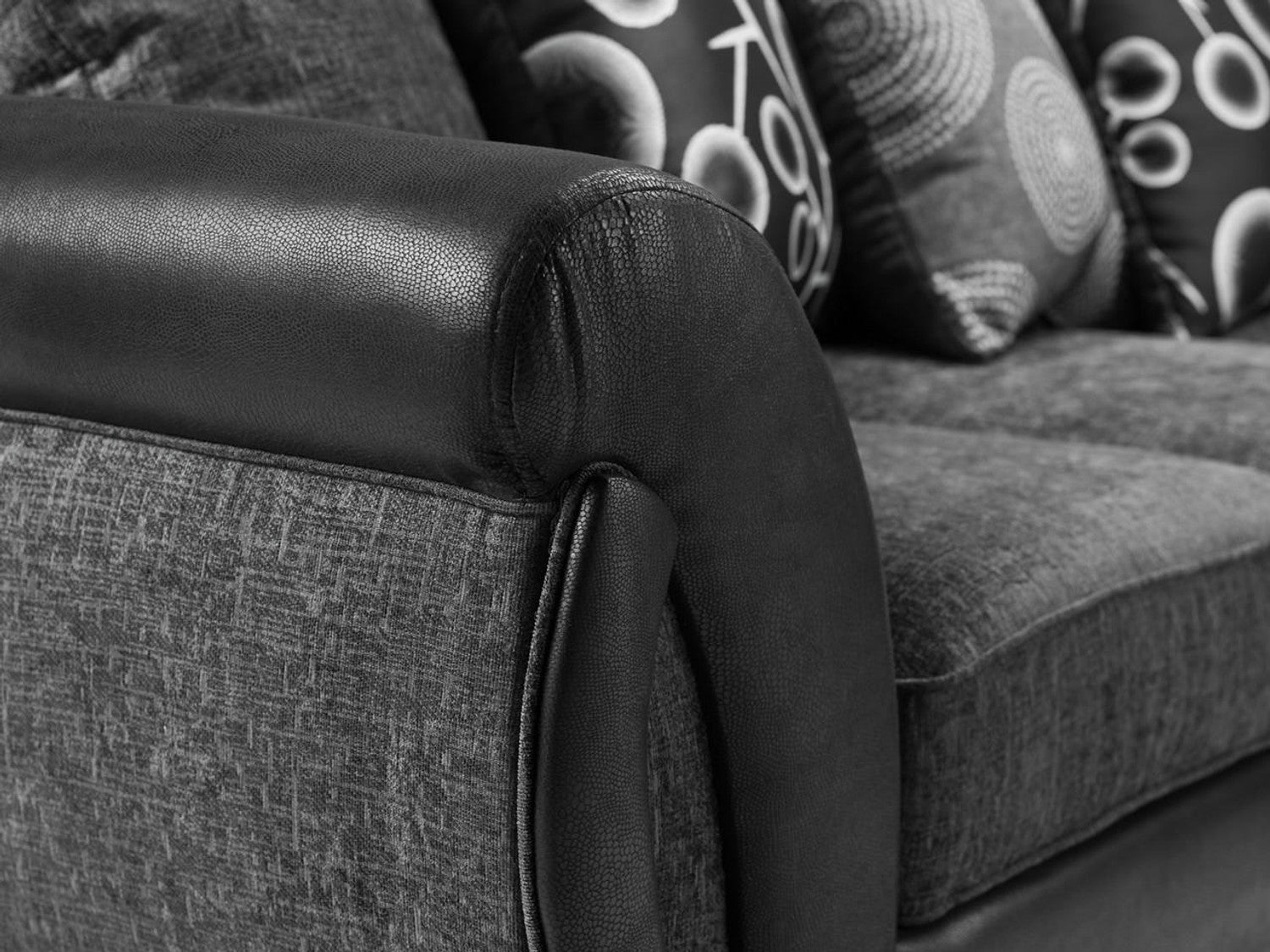 Shannon Fullback Swivel Chair